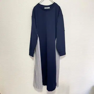 nano universe 사이드 플리츠 절개 원피스 네이비 F 사이즈