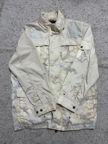 TOMMY HILFIGER 아이보리 카모 패턴 나일론 자켓