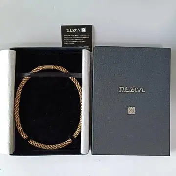 네즈카 NEZCA 목걸이 골드 스와로브스키 박스 포함