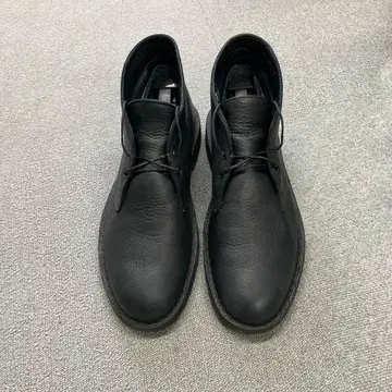 Clarks 블랙 가죽 처카 부츠 goretex 42