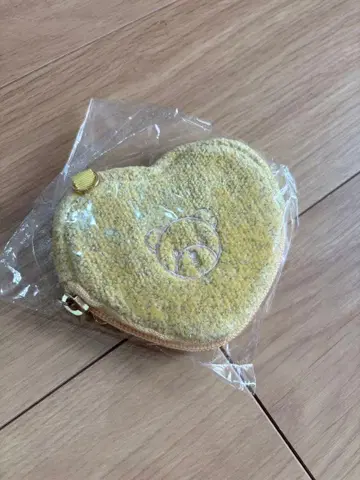 마유코 셔닐 베어 자수 하트 파우치