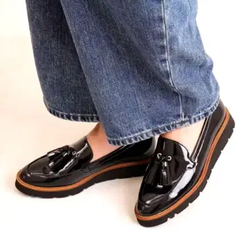 [ 새상품 ] 아르테미스 by 다이애나 경량 통굽 태슬 로퍼 23.0