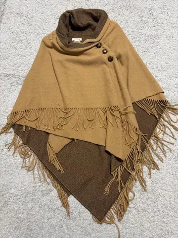 anyFAM 프린지 달린 판초 베이지/브라운