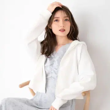 MISCH MASCH 종이상자 지퍼 크롭 후드티