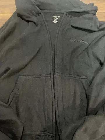 Calvin Klein 블랙 후드티