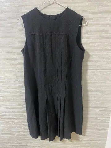 애니에스 베이 다크 그레이 슬리브리스 무릎 기장 원피스