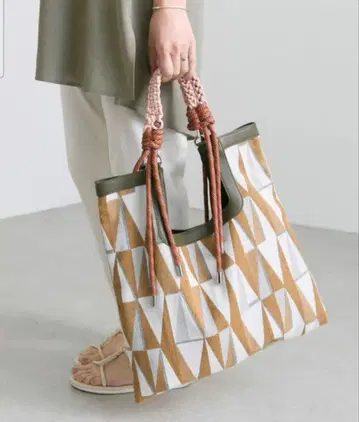 ear PAPILLONNER 이소재 2페이스 토트백