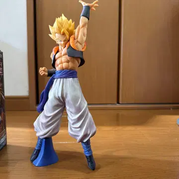 드래곤볼 레전즈 초사이어인 갓 SS 손오공 피규어