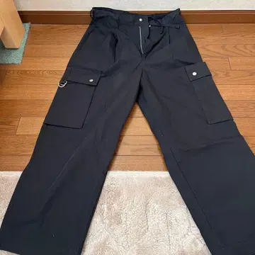 블랙 카고 팬츠