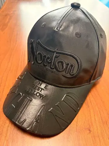 Norton 블랙 가죽 캡