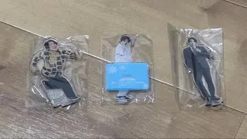 이소가이 류코 아크릴 스탠드 3종 세트