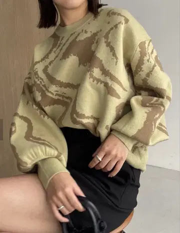 CAPRICIEUX LE'MAGE 카프리슈레마쥬 마블 풀오버