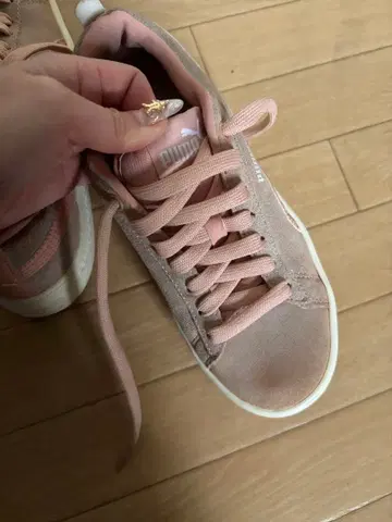 하자품 PUMA 스니커즈