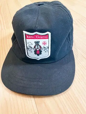 Ampal Creative 엠블럼 캡 블랙 밤