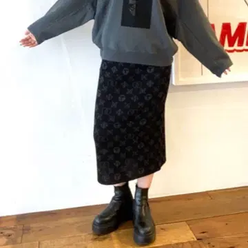 모노그램 패턴 자카드 펜슬 스커트 (블랙 외)