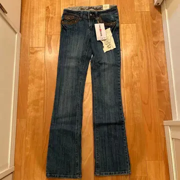 스터드 장식 다크 블루 플레어 팬츠