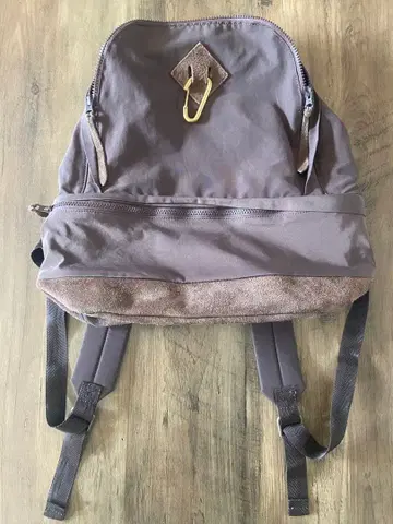 BASIC AND accent 브라운 나일론 스웨이드 백팩