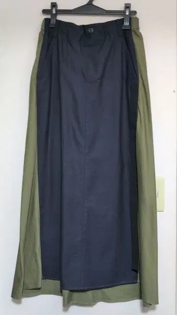 [ 미사용 새상품 ] 블랑바스크 바이컬러 롱 스커트 해밀턴 에센스