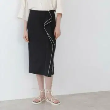 택 포함 새상품 ADORE 바이컬러 내로우 스커트 36 블랙 세레모니