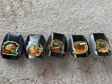 디즈니 세계 각국 핀 배지 5종 세트