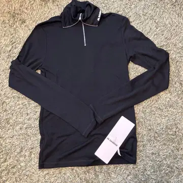 JIL SANDER 블랙 하프 집업 M 사이즈