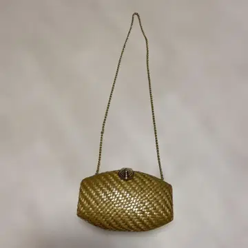 골드 뜨개질 클러치백