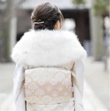 화이트 퍼 숄 후리소데용