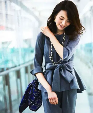 RUIRUE BOUTIQUE 페플럼 상의 & 팬츠 3L 셋업