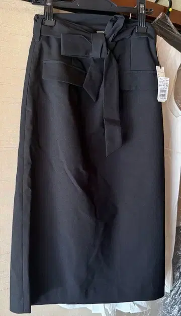 [새상품] FENNEL 타이트 스커트 일본제 [미사용]