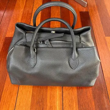 BARCOS 블랙 가죽 핸드백