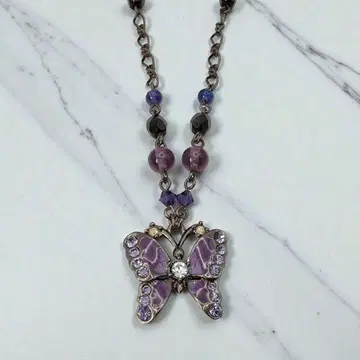 안나수이 버터플라이 목걸이 큐빅