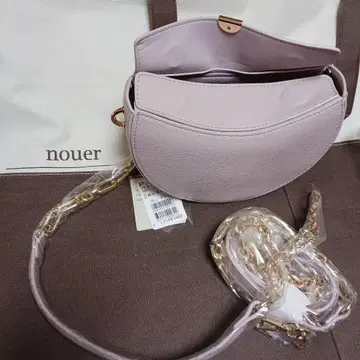 새상품 페신샤 본체 12000엔 라벤더색 하프문형 숄더백