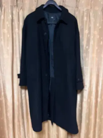 HARE 블랙 스텐카라 코트