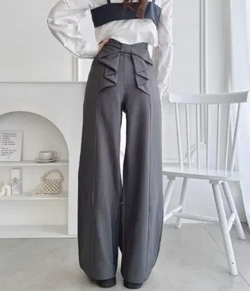 Loueme 백리본 턱 팬츠 슬랙스