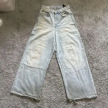 ZARA 슈퍼 배기 팬츠 라이트 블루