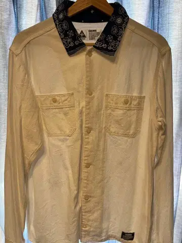 CHALLENGER 반다나 옷깃 화이트 셔츠 L