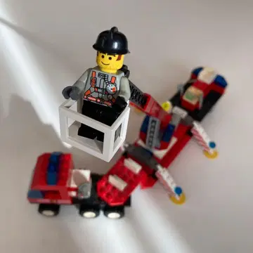 LEGO 크레인 자동차 세트 미니 피규어 포함