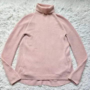 새상품급 띠어리 하이넥 니트 울 캐시미어 포켓 부착 핑크 S