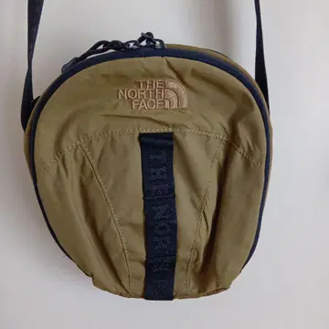 THE NORTH FACE 숄더백 올리브