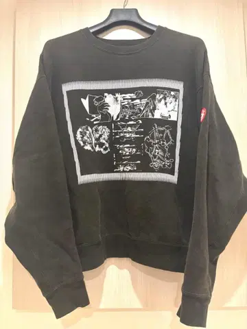 C.E 트레이닝복 맨투맨