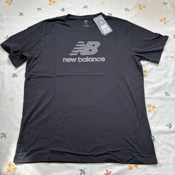 뉴발란스 흡한속건 티셔츠 L 사이즈 블랙