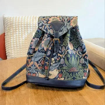 대영 박물관 윌리엄 모리스 딸기 도둑