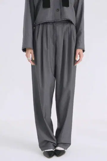 CLANE 와이드 벨트 턱 팬츠 1