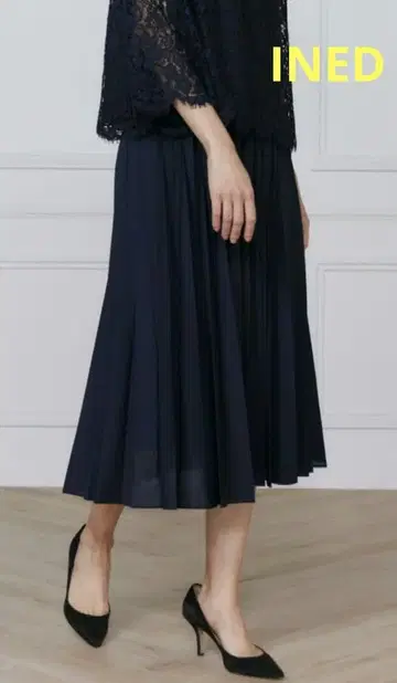 INED 네이비 플리츠 쉬폰 스커트 51152013 9호