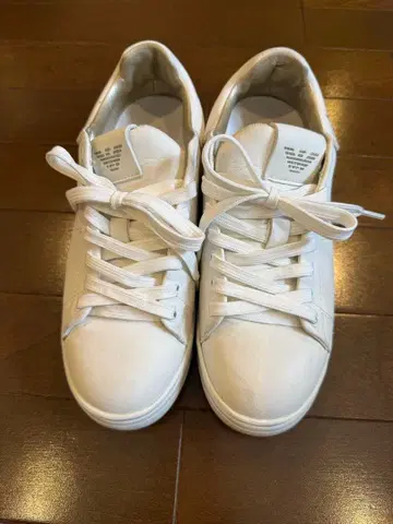 엠포리오 아르마니 스니커즈 화이트