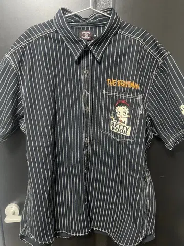 베티  부프 스트라이프 셔츠