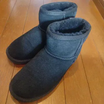 미네통카 보아 부츠 블랙 사이즈 6