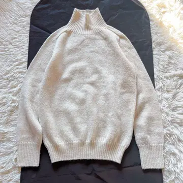 MHL. 하이넥 울 니트