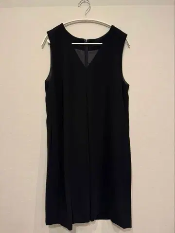 [새상품급] Lois CRAYON V넥 무릎 기장 원피스