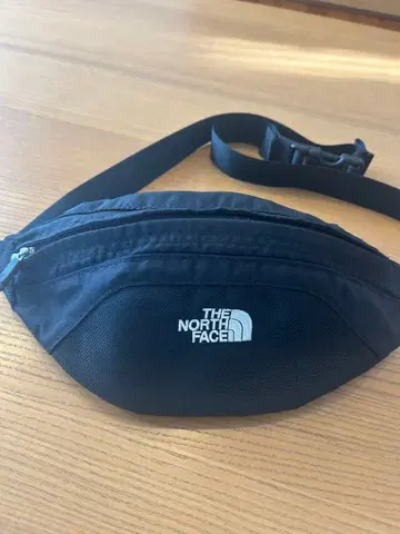 더 노스페이스 바디백 블랙